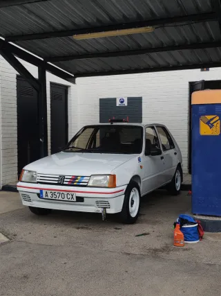 Peugeot 205 1996