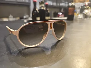 Occhiali da sole originali