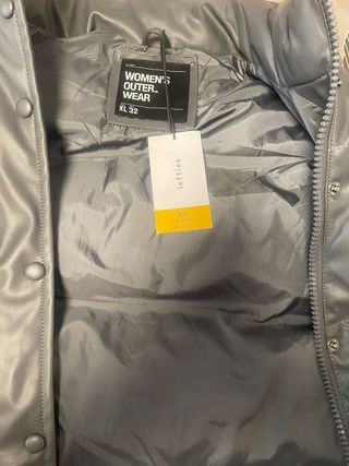 Chaleco Corto Gris,efecto piel,de abrigo