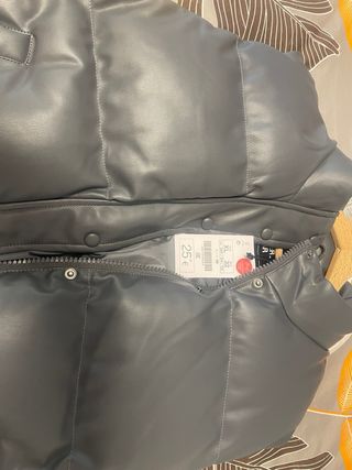 Chaleco Corto Gris,efecto piel,de abrigo