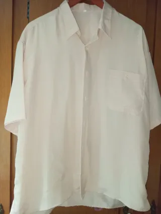 Camisa rosa de manga corta para hombre