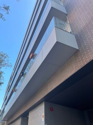 lote 10 plazas moto y 1 trastero alquilados.