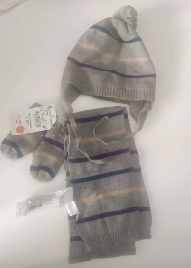 TRIS ZARA BABY: CAPPELLO, GUANTINI E SCIARPA