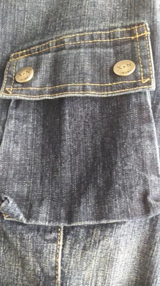 Abrigo vaquero azul con cinturón