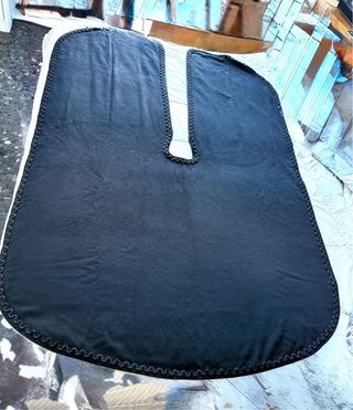 Capa chal tipo poncho muy grande (1,98 x 1,33 m)