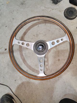 Volante Nardi Madera y Aluminio