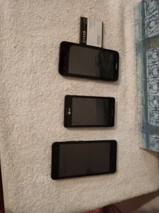 3 cellulari Alcatel, ZTE e LG per pezzi