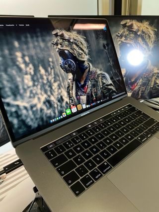 MacBook Pro 32GB i7 500GB