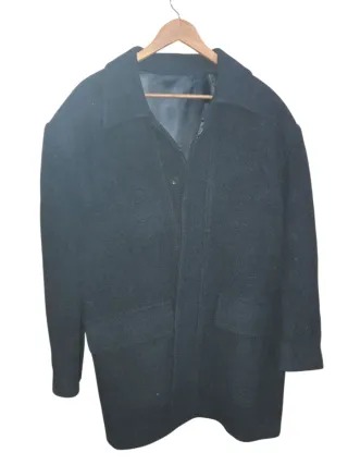 Abrigo de lana negro