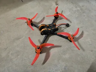 Drone FPV Tyro99 Negro/Naranja