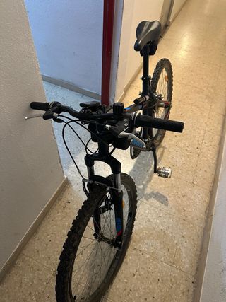 Bicicleta de Montaña Negra