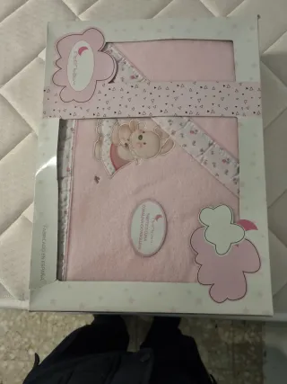 Tríptico cuna coralina neerbaby