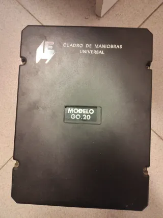 Motor para puertas basculantes, soportes y central