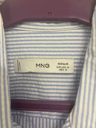Camisa de rayas azules de Mango