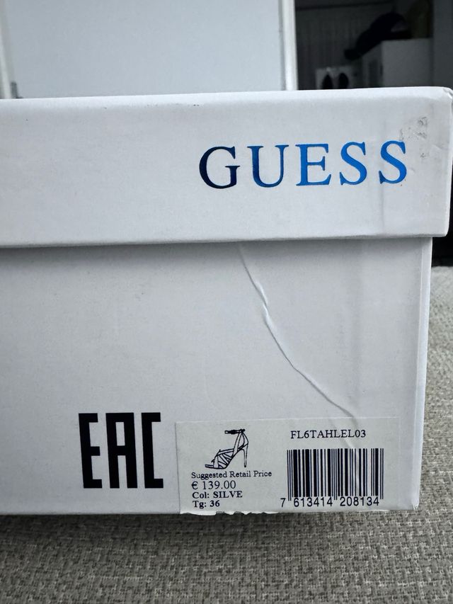 Sandalias Guess Plateadas de cuero