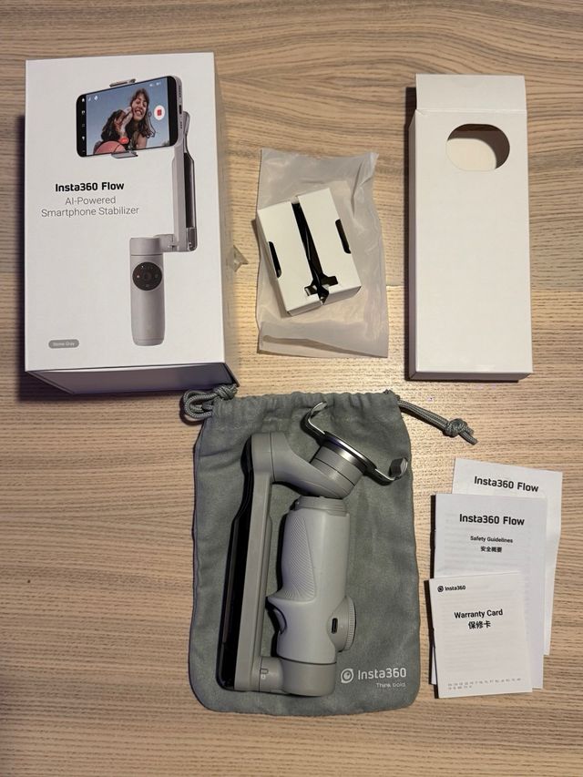 Stabilizzatore + Treppiede Insta360 Flow