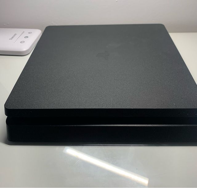 Consola Sony PS4 Slim 1TB Negra