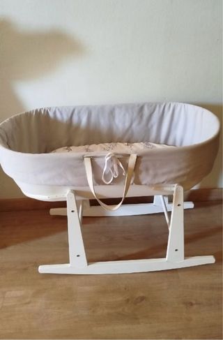 Cuna Moisés con balancín