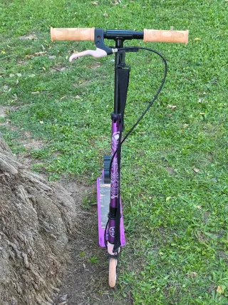 Patinete infantil con suspensión