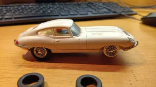 Coche Scalextric Jaguar E ref. 34 Blanco