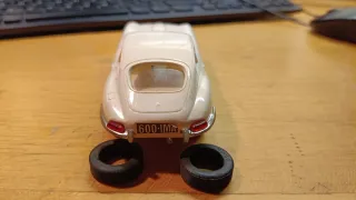 Coche Scalextric Jaguar E ref. 34 Blanco