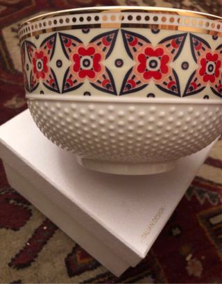 Ciotola Baci in porcellana bianca e oro