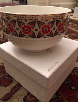 Ciotola Baci in porcellana bianca e oro