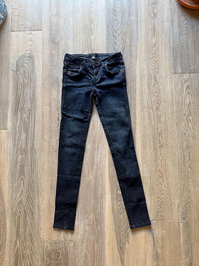 Pantalón pitillo push up Mango azul oscuro