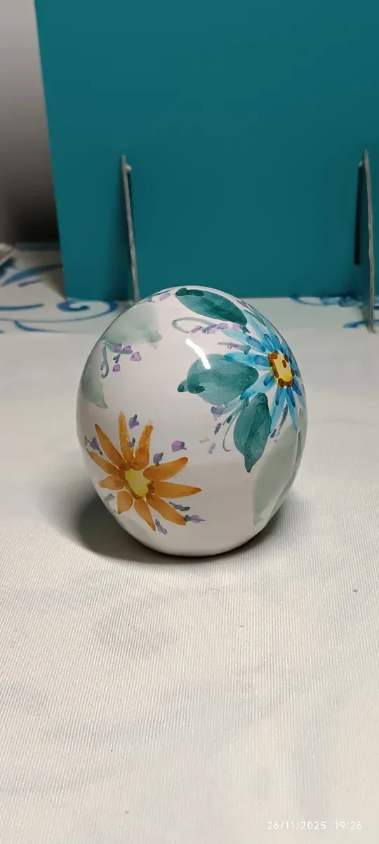 Uovo portafortuna ceramica Solimene Vietri sul Mar