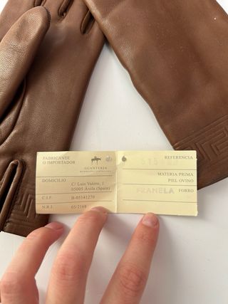 Guantes de piel ovina de Guantería Madrileña