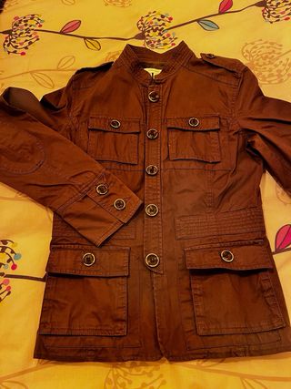 chaqueta abotonada de entretiempo para mujer