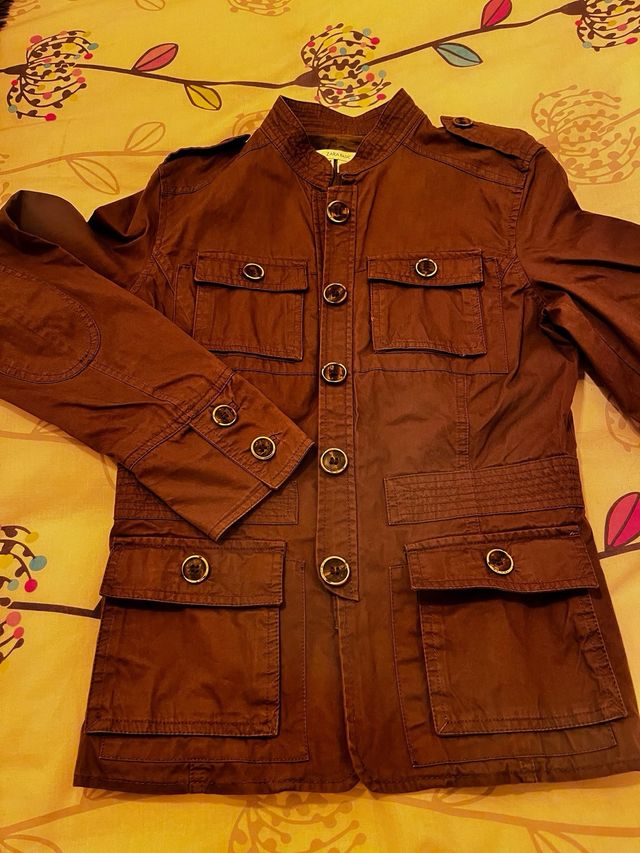 chaqueta abotonada de entretiempo para mujer