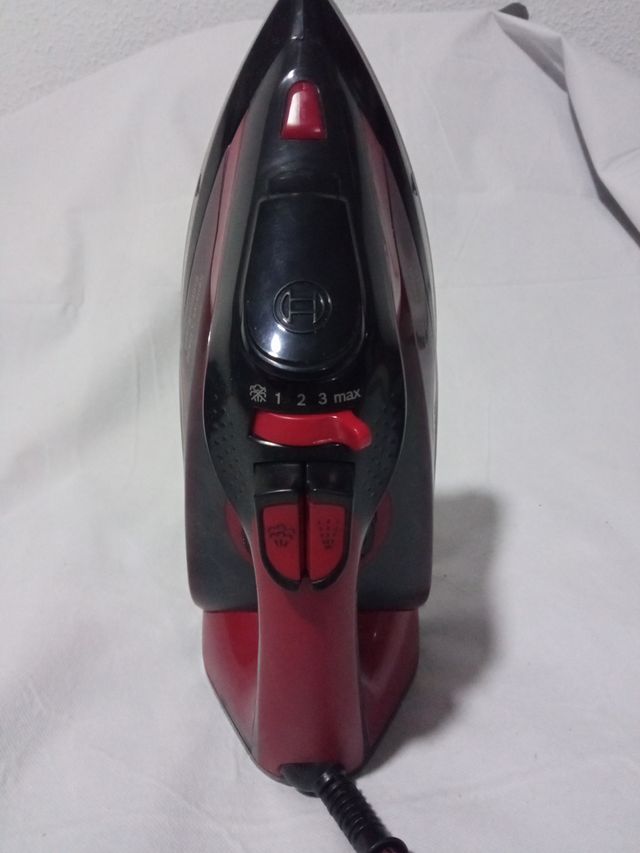 Plancha Bosch Roja y Negra