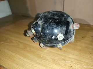 Faro antiguo tractor/moto con rejilla