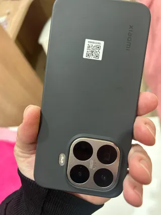 Xiaomi 15T Pro Co-engineered with Leica