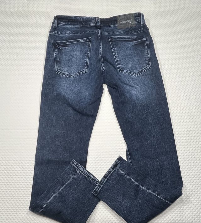 Vaqueros Pull and Bear chico Talla 38