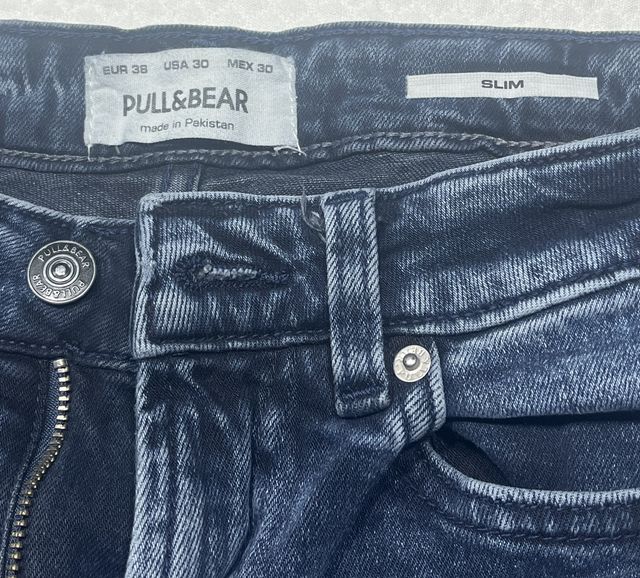 Vaqueros Pull and Bear chico Talla 38