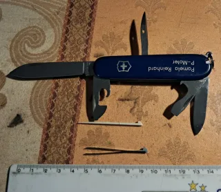 Coltelli victorinox 24 euro al pezzo