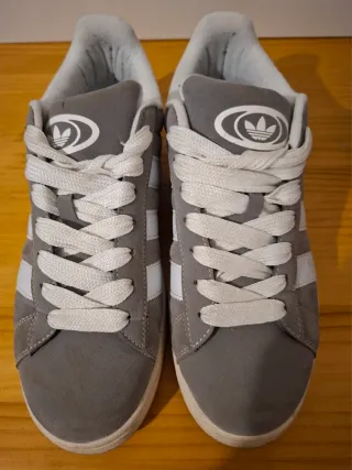 Zapatillas Adidas Campus Grises y Blancas