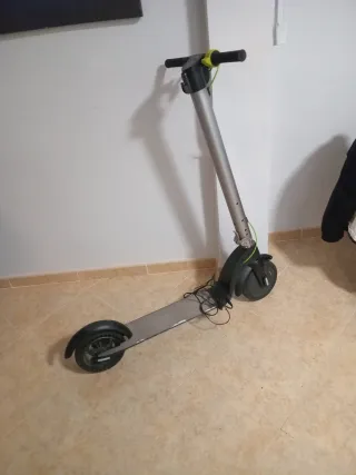 Patinete Eléctrico Gris