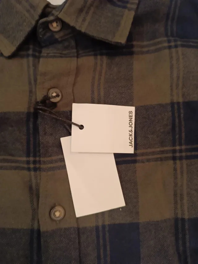 Camisa de franela marrón.NUEVA. OPORTUNIDAD