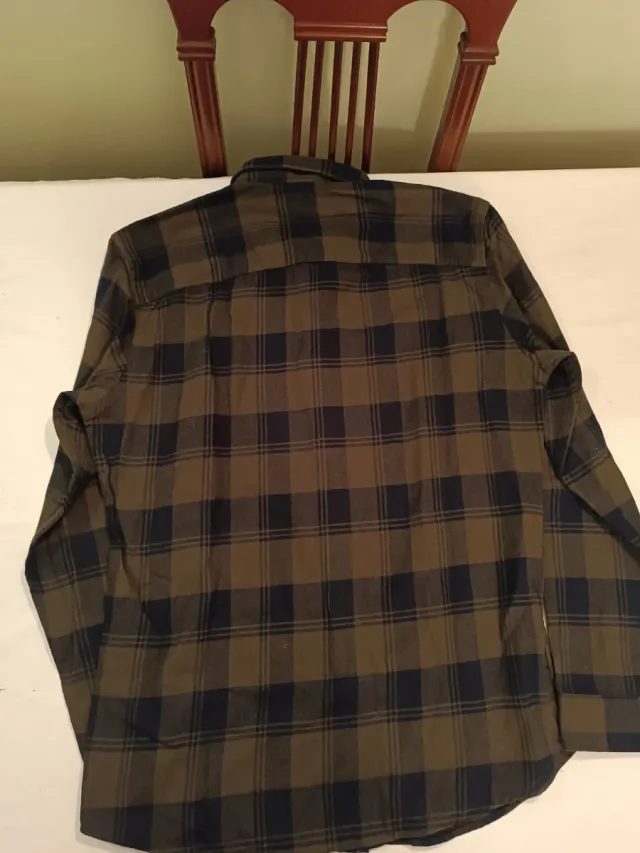 Camisa de franela marrón.NUEVA. OPORTUNIDAD
