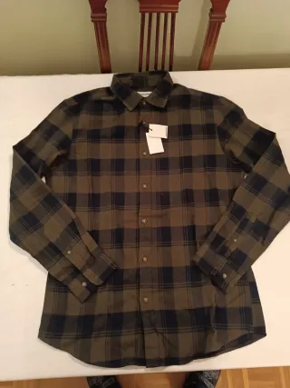Camisa de franela marrón.NUEVA. OPORTUNIDAD