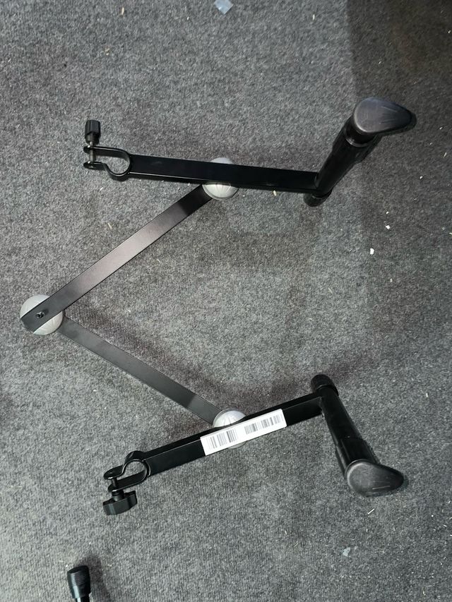 Millenium KS-2010 EX Soporte Teclado