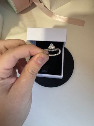 Anillo plateado Corazón Brillante y brillos 925