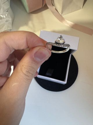 Anillo plateado Corazón Brillante y brillos 925