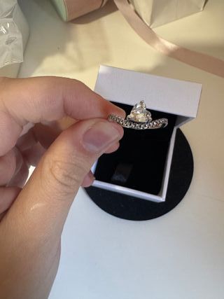 Anillo plateado Corazón Brillante y brillos 925