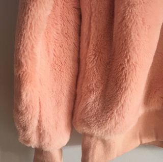 Sudadera de pelo rosa