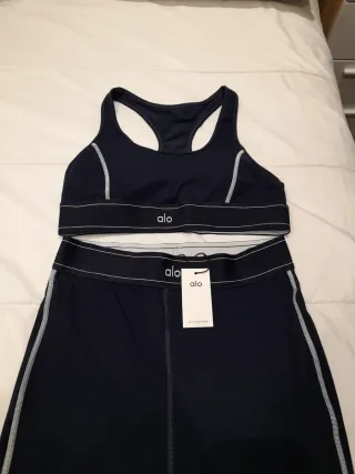 Conjunto deportivo ALO mujer