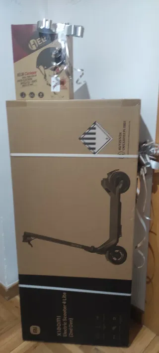 Patinete Eléctrico Xiaomi 4 Lite + Casco